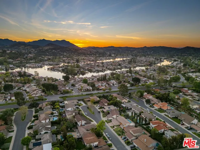 32017 Wallington Court, Westlake Village, California 91361