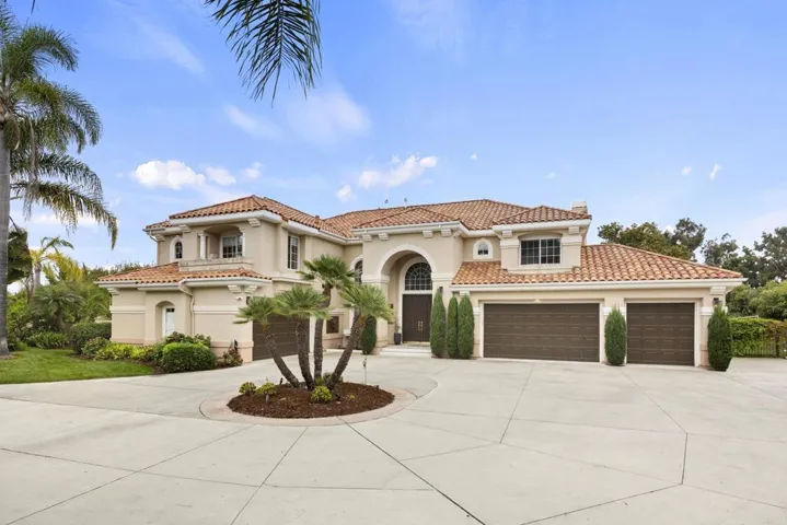 6805 Farms View, San Diego, California 92067