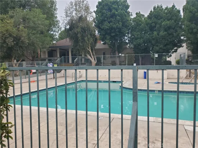 8601 International 166, Canoga Park, California 91304