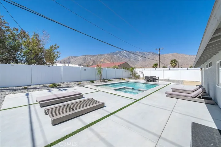 373 W Avenida Cerca, Palm Springs, California 92262