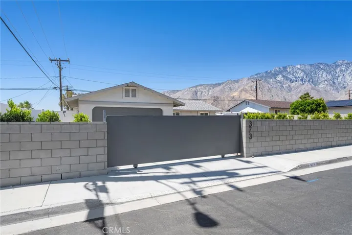 373 W Avenida Cerca, Palm Springs, California 92262