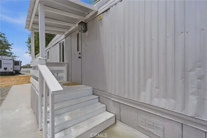 12846 W Lacey Boulevard 15, Hanford, California 93230