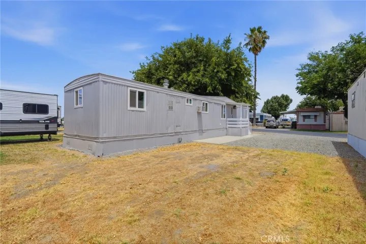 12846 W Lacey Boulevard 15, Hanford, California 93230