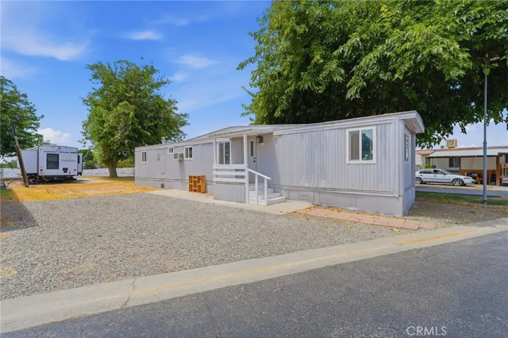 12846 W Lacey Boulevard 15, Hanford, California 93230