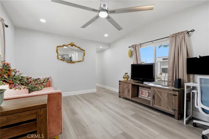 12846 W Lacey Boulevard 15, Hanford, California 93230