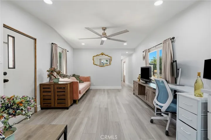 12846 W Lacey Boulevard 15, Hanford, California 93230