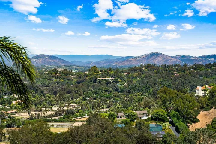 736 San Mario Drive, Solana Beach, California 92075