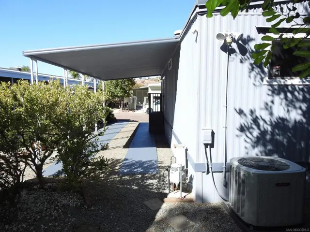 8712 N Magnolia Spc 108, Santee, California 92071