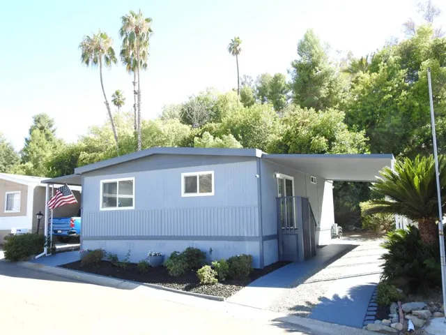 8712 N Magnolia Spc 108, Santee, California 92071