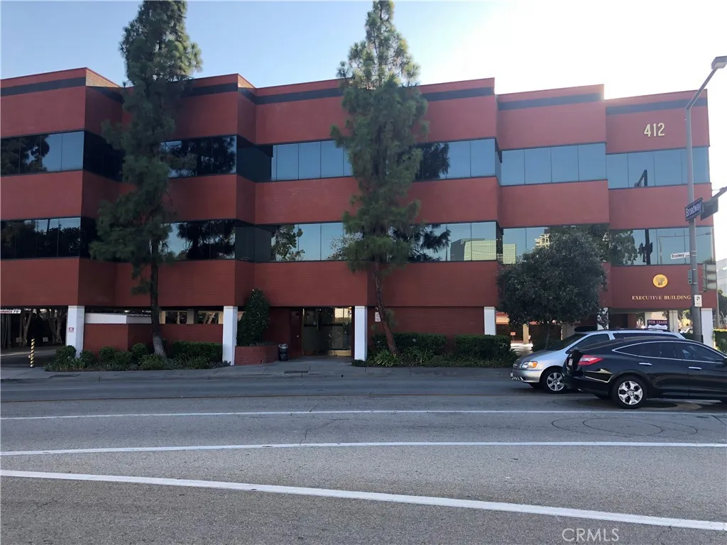 412 W Broadway 304
