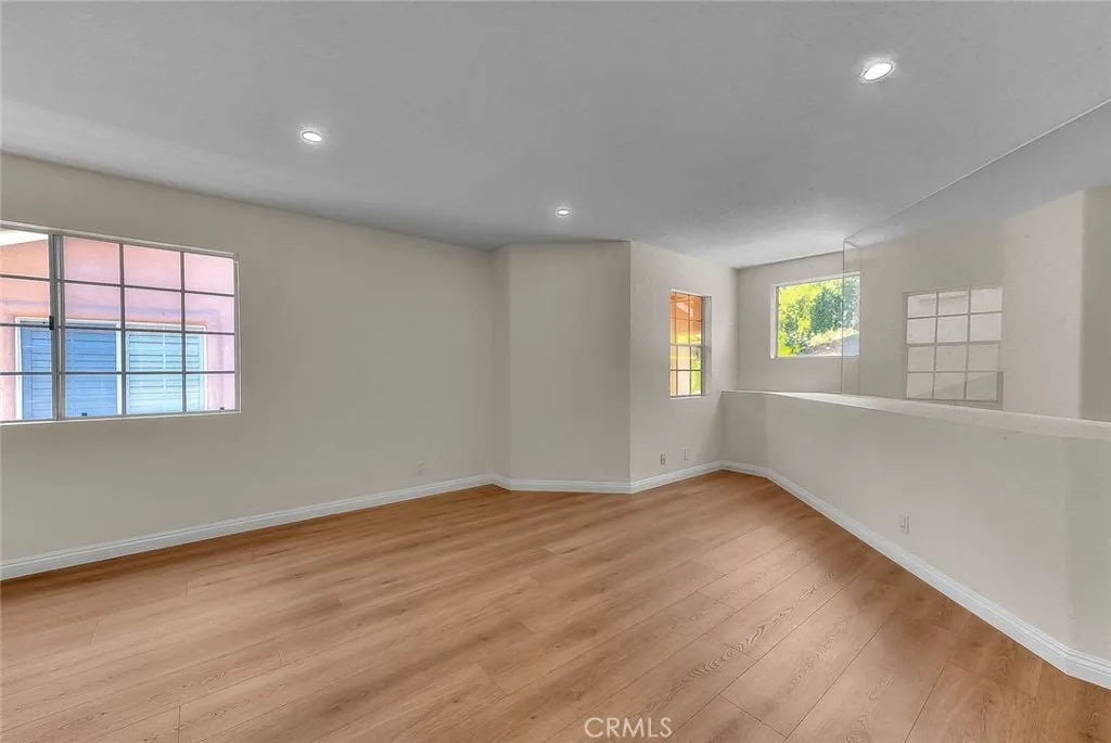 Upstairs Loft/4th Bedroom with on-suite bathroom and closets