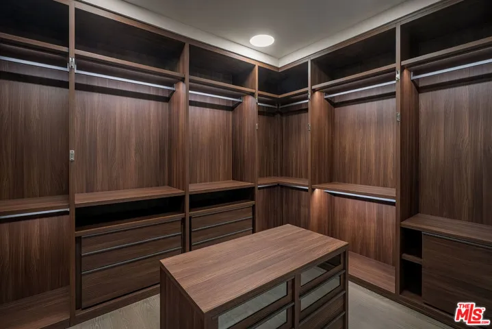8420 W Sunset Boulevard 405, West Hollywood, California 90069