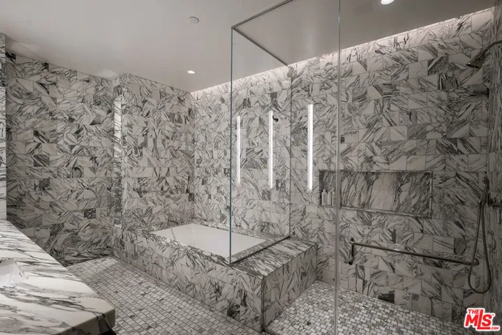 8420 W Sunset Boulevard 405, West Hollywood, California 90069