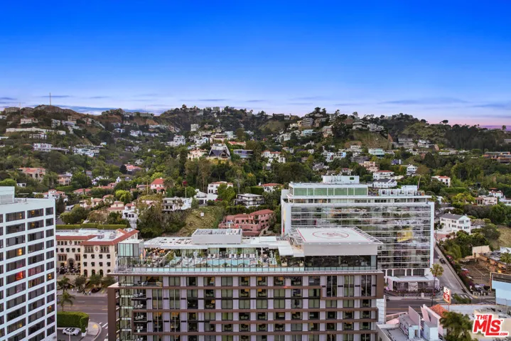 8420 W Sunset Boulevard 405, West Hollywood, California 90069
