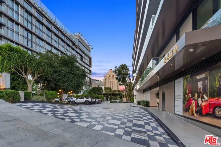8420 W Sunset Boulevard 405, West Hollywood, California 90069