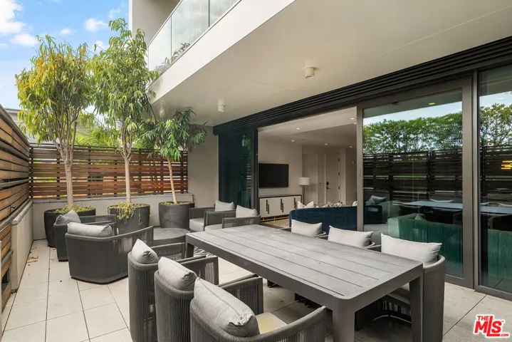 8420 W Sunset Boulevard 405, West Hollywood, California 90069