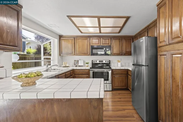 16 Josefa Pl, Moraga, California 94556