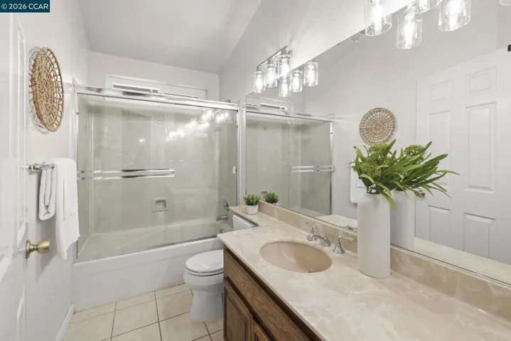 16 Josefa Pl, Moraga, California 94556