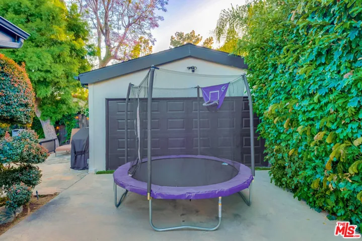 5715 Corteen Place, Valley Village, California 91607