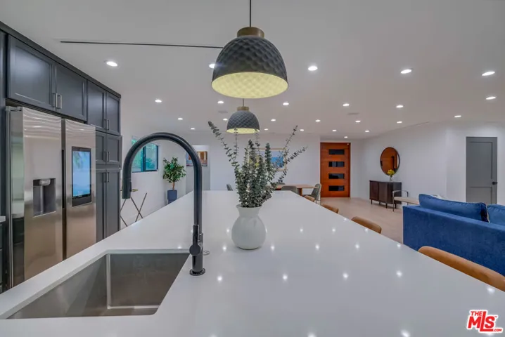 5715 Corteen Place, Valley Village, California 91607