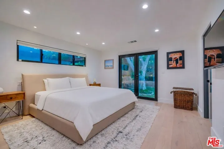 5715 Corteen Place, Valley Village, California 91607