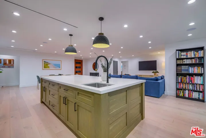5715 Corteen Place, Valley Village, California 91607