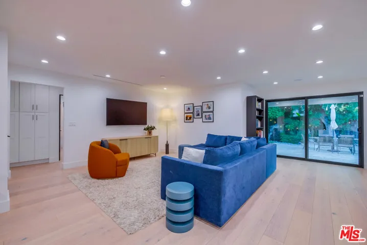 5715 Corteen Place, Valley Village, California 91607