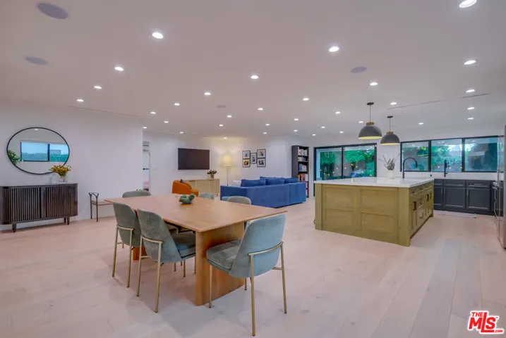 5715 Corteen Place, Valley Village, California 91607