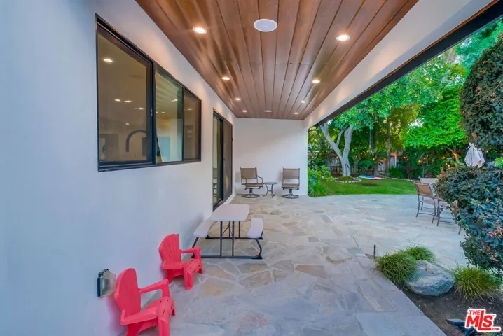 5715 Corteen Place, Valley Village, California 91607