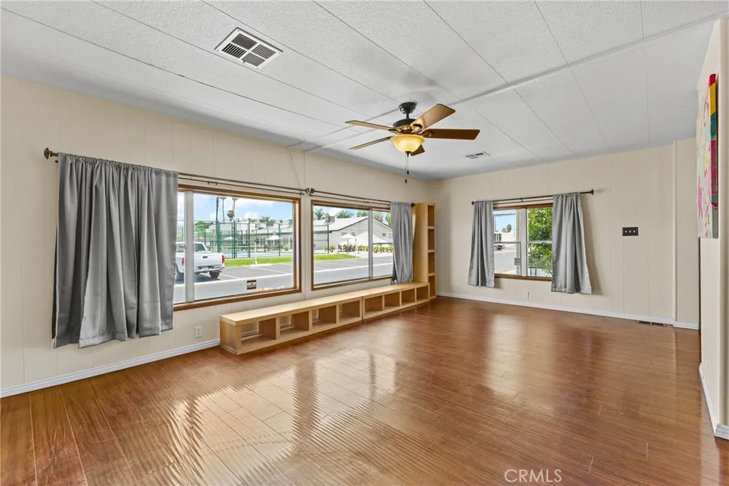 601 N. Kirby St 50, Hemet, California 92545 — photo 4