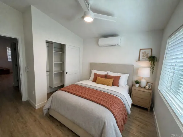 This room has been virtually staged.