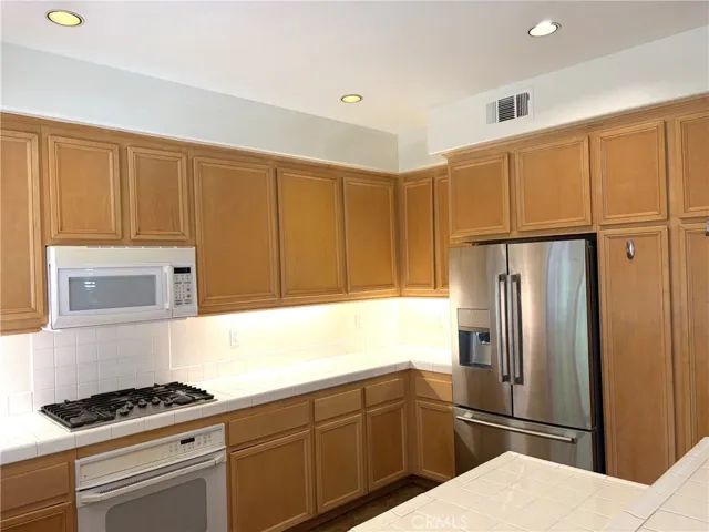 43 Del Trevi, Irvine, California 92606