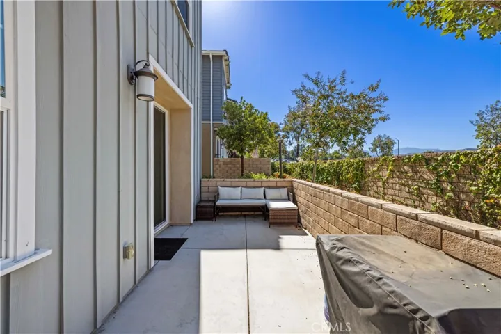 22760 Harmony Drive, Saugus, California 91350