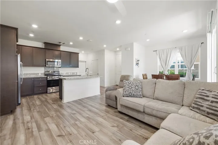 22760 Harmony Drive, Saugus, California 91350