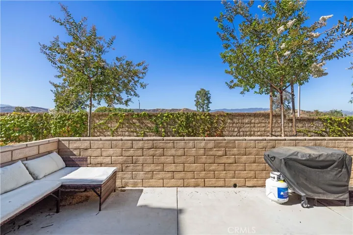 22760 Harmony Drive, Saugus, California 91350