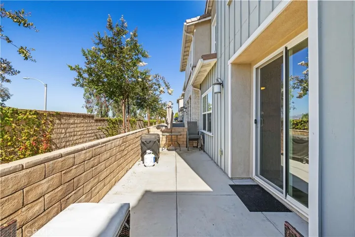 22760 Harmony Drive, Saugus, California 91350