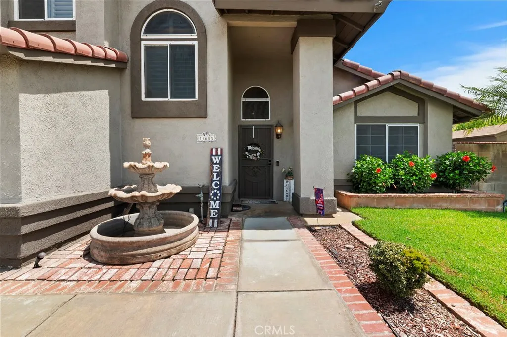 12685 Oriole Avenue, Grand Terrace, California 92313 — photo 4