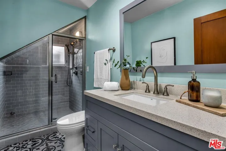 630 Ashland Avenue, Santa Monica, California 90405
