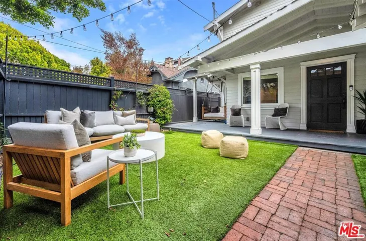 630 Ashland Avenue, Santa Monica, California 90405