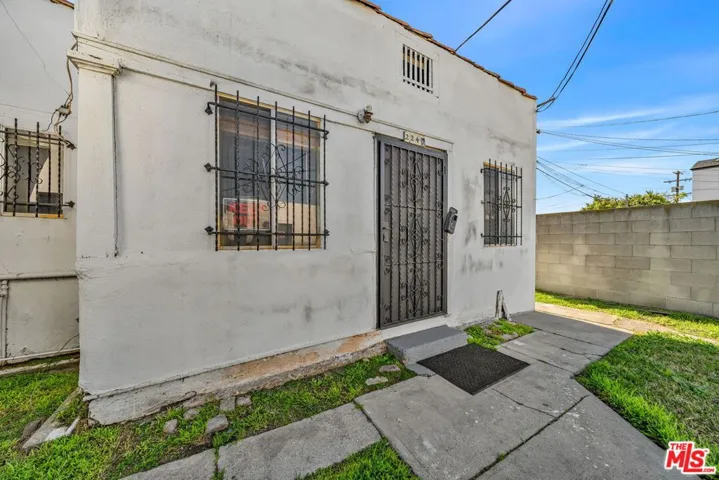 224 W 84th Street, Los Angeles, California 90003