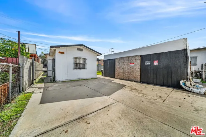 224 W 84th Street, Los Angeles, California 90003