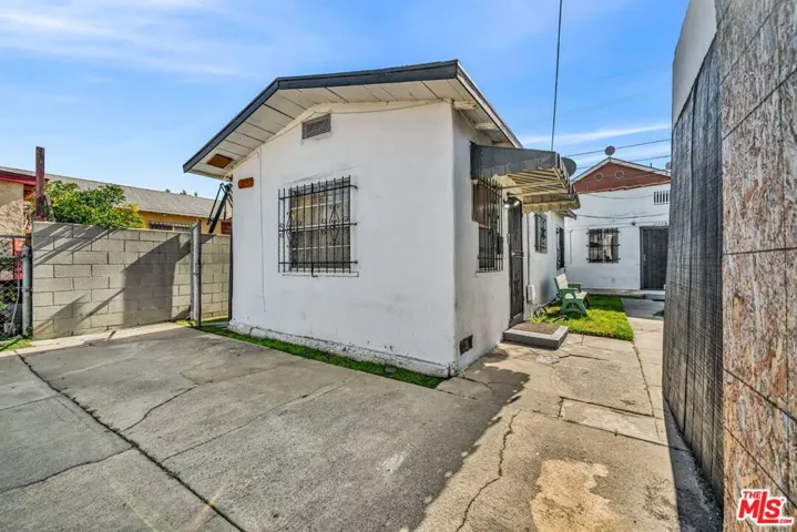 224 W 84th Street, Los Angeles, California 90003
