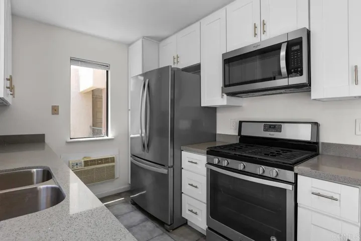 10855 Camino Ruiz 36, San Diego, California 92126