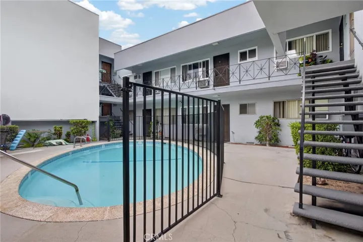 541 N Naomi, Burbank, California 91505