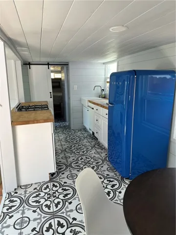 98 Welcome Lane, Seal Beach, California 90740