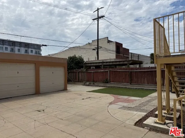 830 S Detroit Street, Los Angeles, California 90036