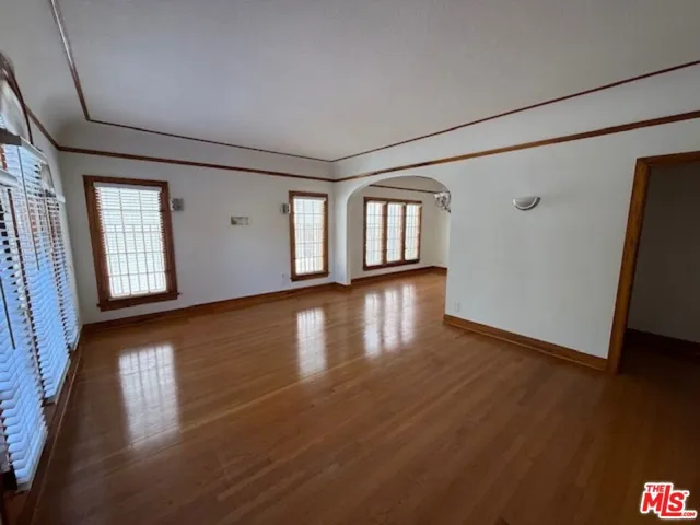 830 S Detroit Street, Los Angeles, California 90036