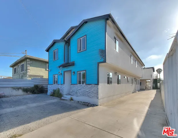 11031 S Burin Avenue, Inglewood, California 90304