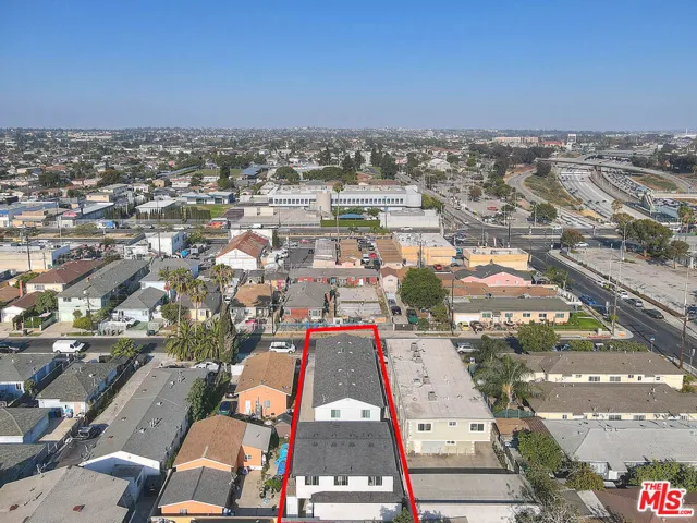 11031 S Burin Avenue, Inglewood, California 90304