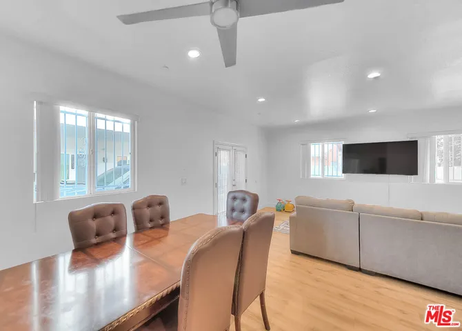 11031 S Burin Avenue, Inglewood, California 90304